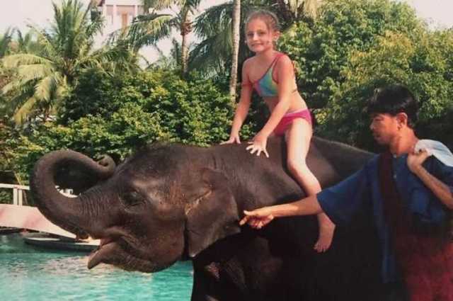 elephant_mirror.co.uk TSUNAMI GIRL